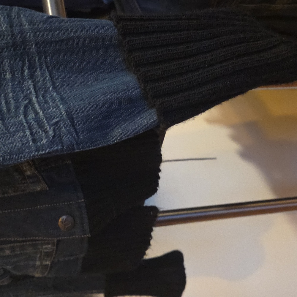 Jean Jacket With Sweater Edging - Picture 3 of 14
